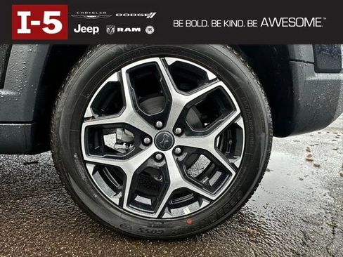 New 2026 Jeep Compass Limited image 10