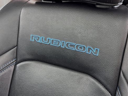 Used 2023 Jeep Wrangler Unlimited Rubicon 4xe AWD/4WD image 21