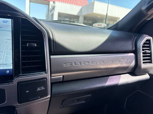Used 2022 Ford F450 Platinum w/ FX4 Off-Road Package AWD/4WD image 32