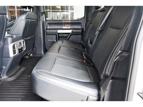 Used 2022 Ford F250 Lariat w/ Lariat Ultimate Package AWD/4WD image 12
