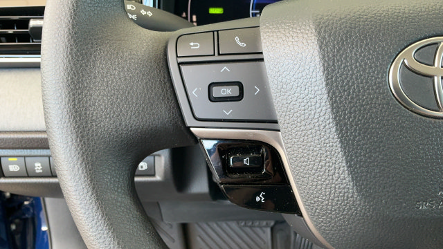 Used 2026 Toyota Camry LE FWD image 11