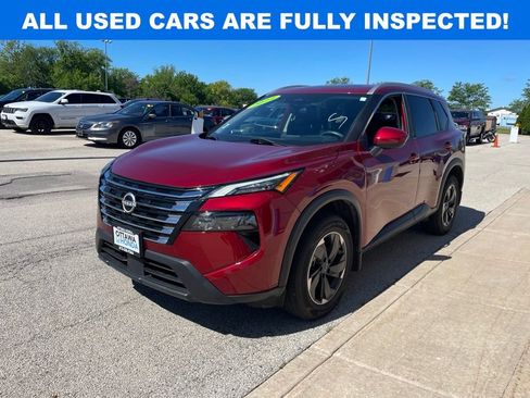 Used 2024 Nissan Rogue SV w/ SV Premium Package AWD/4WD image 2