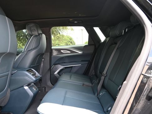 Certified 2024 Cadillac Lyriq Sport w/ Nappa Leather Package AWD/4WD image 20