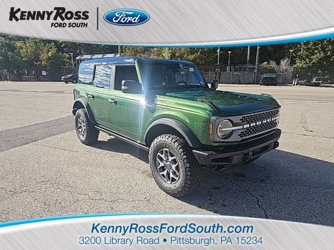 New 2025 Ford Bronco Badlands image 1