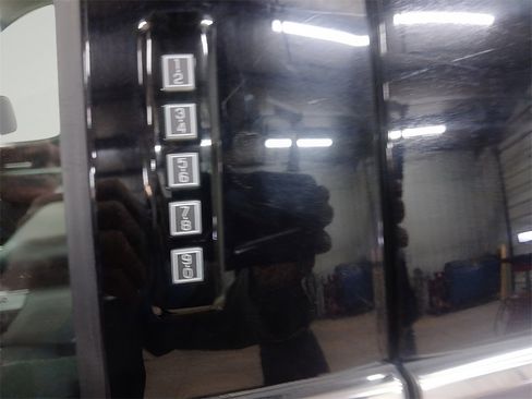 Certified 2022 Ford F150 Lariat w/ Equipment Group 502A High image 13