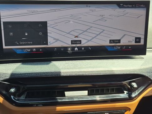 Used 2025 BMW 330i Sedan w/ Convenience Package RWD image 24