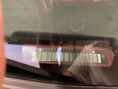 Used 2008 Chevrolet Avalanche LTZ w/ LTZ Preferred Equipment Group image 14