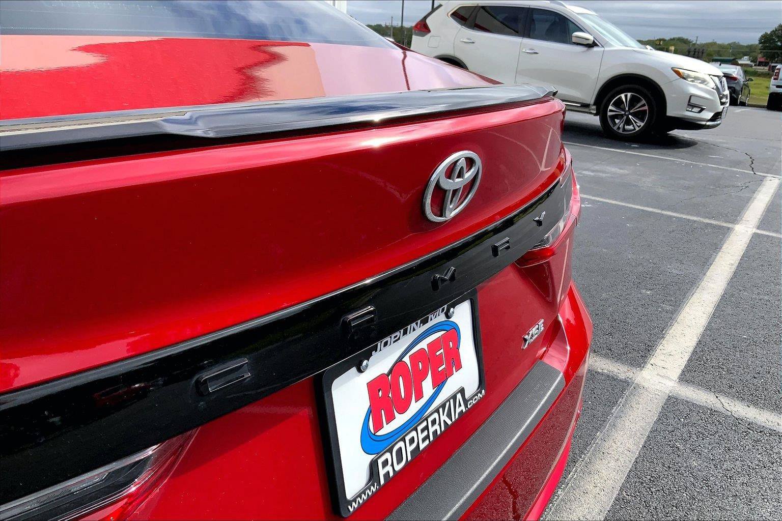 Used 2025 Toyota Camry XSE AWD/4WD image 31