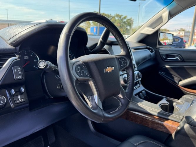 Used 2017 Chevrolet Tahoe LT w/ LT Signature Package AWD/4WD image 18