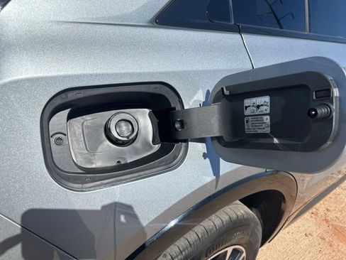 Certified 2024 Cadillac XT4 Sport w/ Technology Package image 13