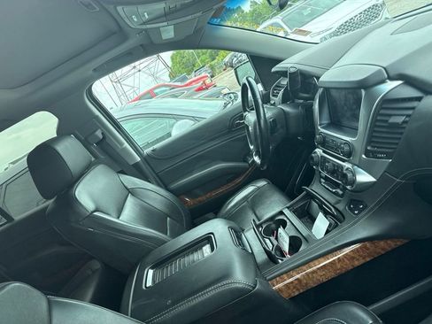 Used 2019 Chevrolet Tahoe Premier AWD/4WD image 16