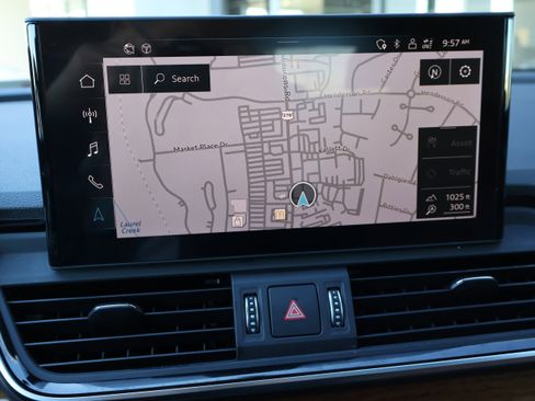 Used 2022 Audi Q5 2.0T Prestige image 34