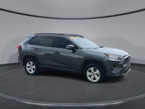 Certified 2021 Toyota RAV4 XLE FWD image 2
