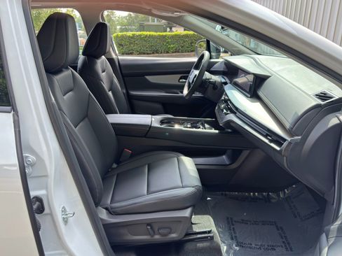 Used 2025 Nissan Murano SL AWD/4WD image 15