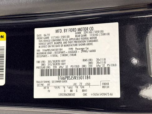 Used 2022 Ford Mustang Shelby GT500 w/ Technology Package image 38