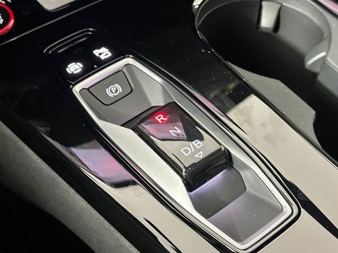 New 2027 Audi SQ6 e-tron Premium Plus AWD/4WD image 21