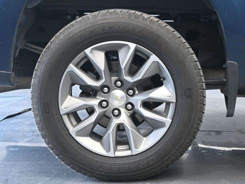 Used 2021 Chevrolet Silverado 1500 LT w/ All Star Edition Plus image 9