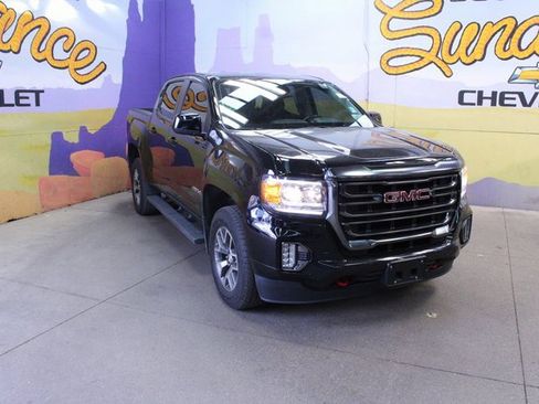 Used 2022 GMC Canyon AT4 image 2