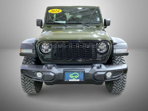 Used 2024 Jeep Wrangler Unlimited Sport AWD/4WD image 2