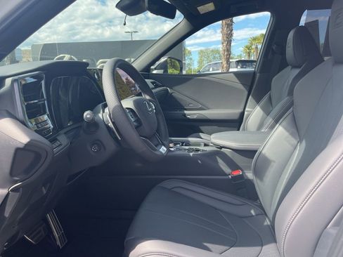 New 2026 Lexus TX 500h AWD image 4