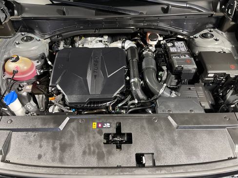 Certified 2024 Hyundai Santa Fe Calligraphy FWD image 9