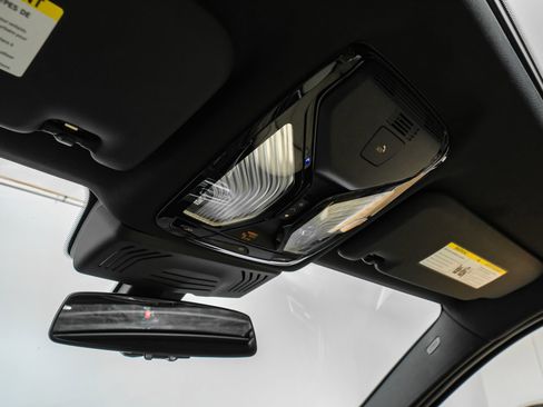 Used 2025 BMW X4 xDrive30i image 42