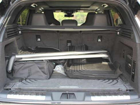 Used 2024 Land Rover Range Rover Sport image 12