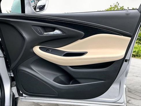 Used 2017 Buick Envision Preferred w/ LPO, Cargo Package image 22