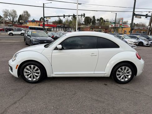 Used 2019 Volkswagen Beetle 2.0T S image 5