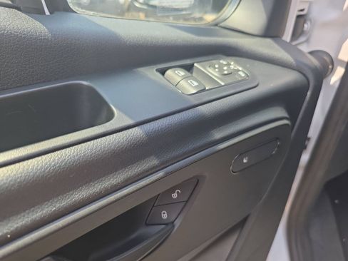 Used 2025 Mercedes-Benz Sprinter 2500 image 13