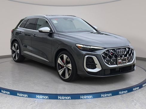 New 2026 Audi SQ5 Premium Plus AWD/4WD image 3