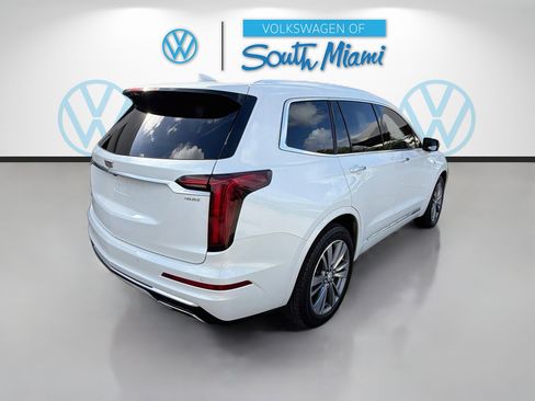 Used 2022 Cadillac XT6 Premium Luxury FWD image 7