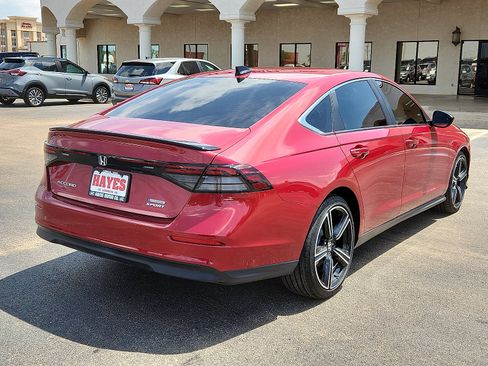 Used 2024 Honda Accord Sport image 4