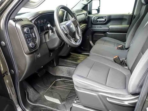 Certified 2022 Chevrolet Silverado 2500 Custom w/ Custom Value Package AWD/4WD image 13