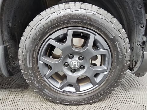 Used 2025 Honda Pilot TrailSport image 47