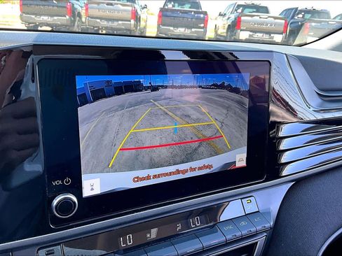 Used 2025 Toyota Camry LE FWD image 27