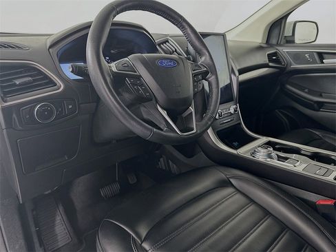 Used 2023 Ford Edge SEL image 14