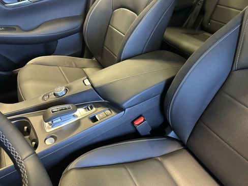 New 2025 INFINITI QX50 Sport image 21