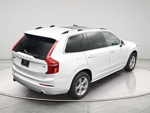 Used 2019 Volvo XC90 T5 Momentum image 17