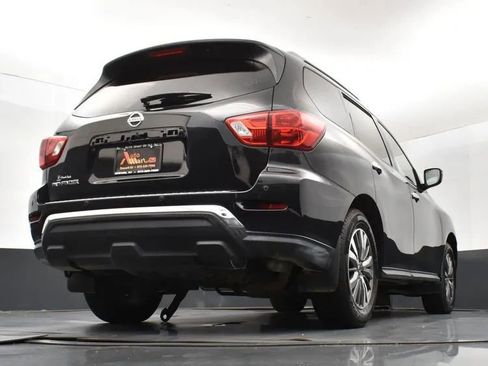 Used 2020 Nissan Pathfinder S FWD image 13