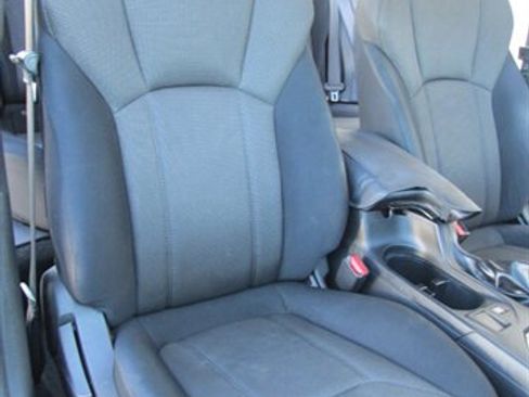 Used 2019 Subaru Crosstrek 2.0i AWD/4WD image 16