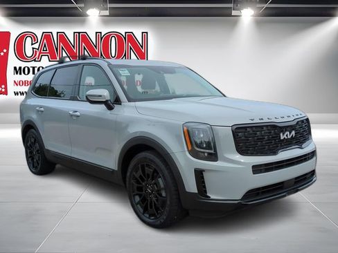 Used 2022 Kia Telluride EX w/ EX Premium Package AWD/4WD image 3