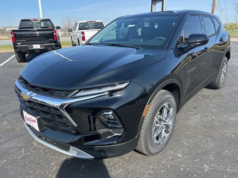 New 2026 Chevrolet Blazer LT AWD/4WD image 9