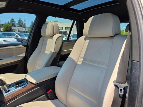 Used 2013 BMW X5 xDrive50i AWD/4WD image 23