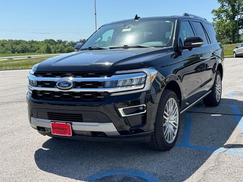 Used 2023 Ford Expedition Limited AWD/4WD image 11