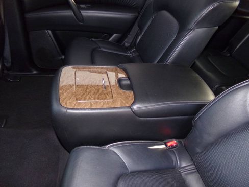 Used 2015 INFINITI QX80 4WD w/ Driver's Assistance Package image 13