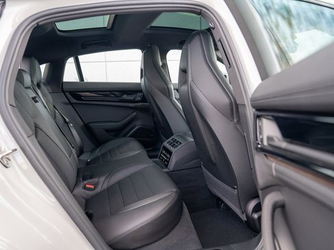 New 2026 Porsche Panamera 4 image 24