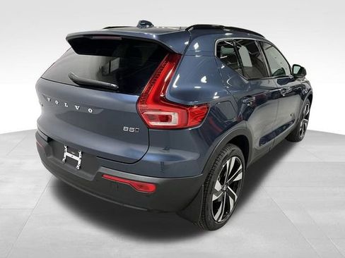 Used 2026 Volvo XC40 B5 Ultra w/ Protection Package Premier image 10