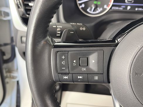 Certified 2023 Nissan Rogue SL w/ SL Premium Package AWD/4WD image 32