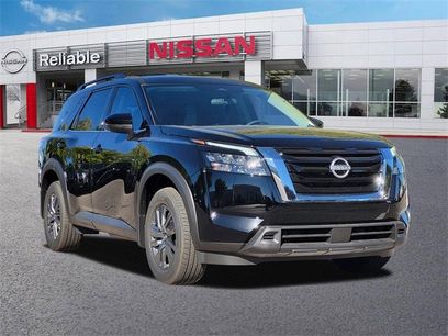 New 2025 Nissan Pathfinder SV